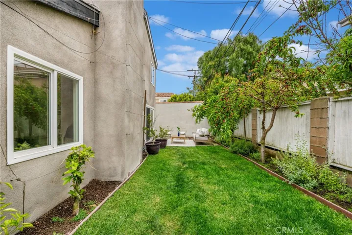 2222 Curtis Avenue, Redondo Beach, California 90278