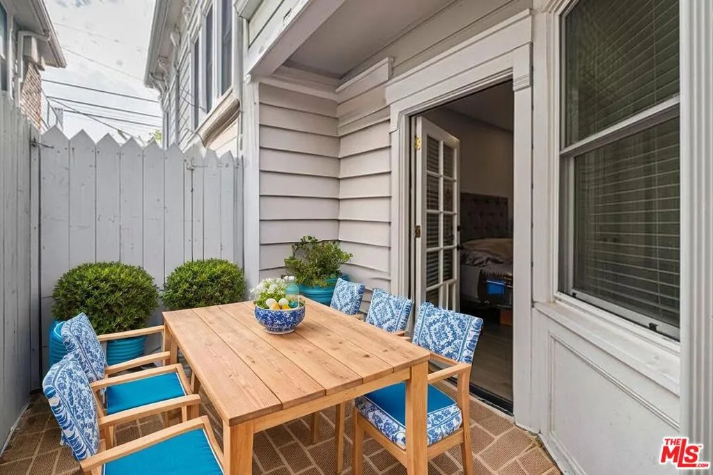 2622 2nd Street 2, Santa Monica, California 90405 home-pic-9