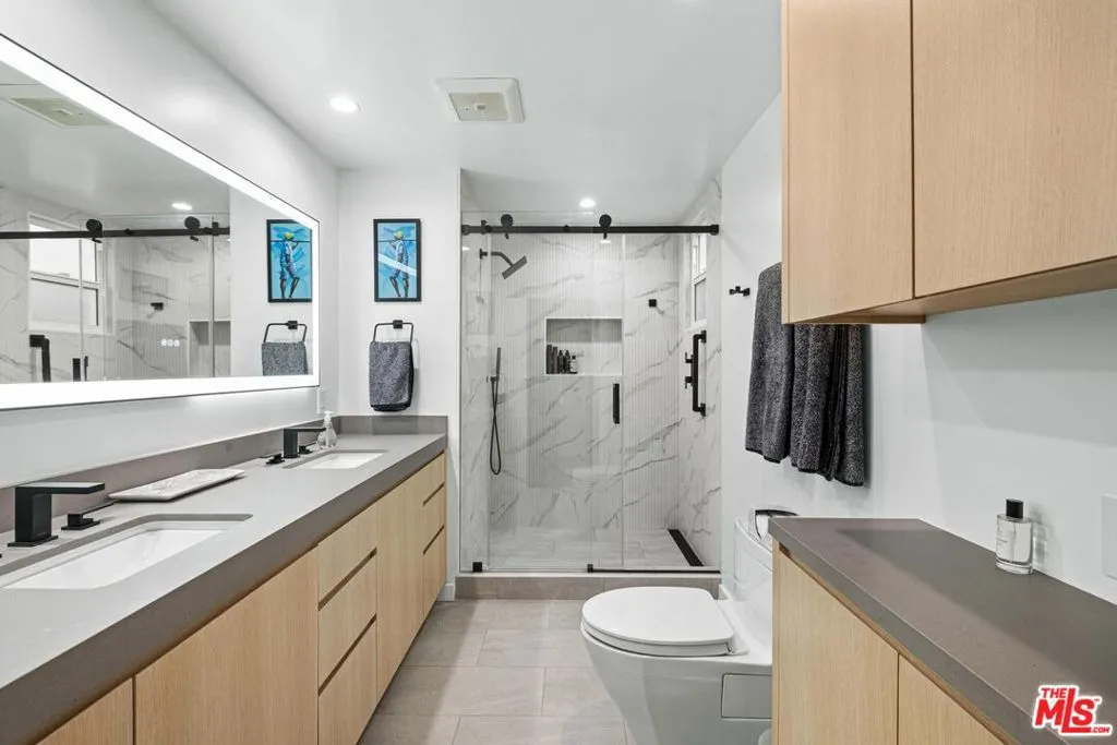 2622 2nd Street 2, Santa Monica, California 90405 home-pic-10