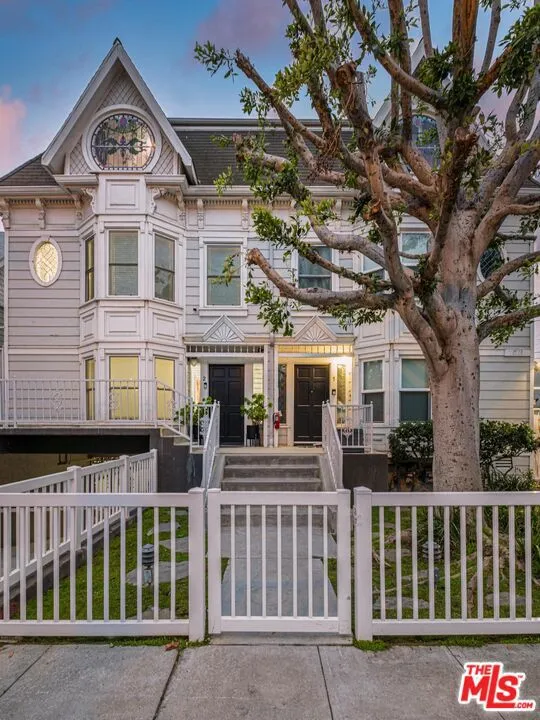 2622 2nd Street 2, Santa Monica, California 90405 home-pic-29