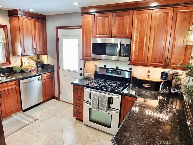 11302 Stillman Street, Lakewood, California 90715