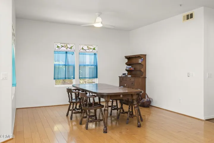 9-web-or-mls-UpmarketMedia-11185Snap-21