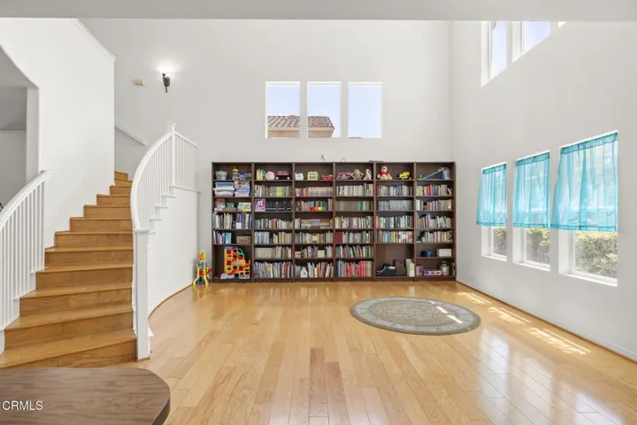 6-web-or-mls-UpmarketMedia-11185Snap-9