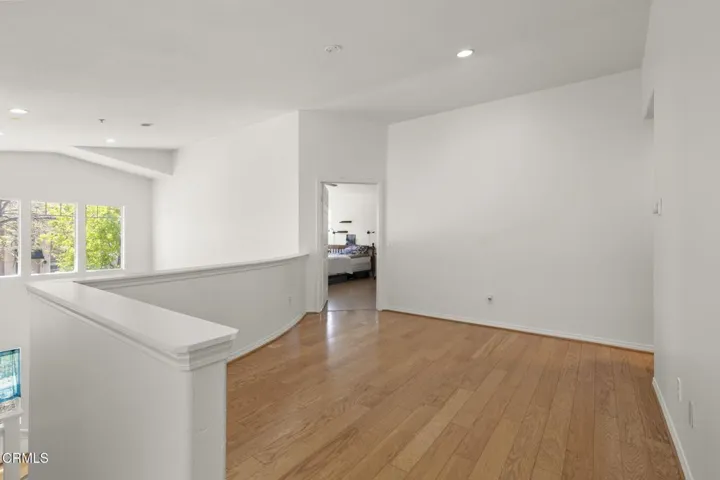 23-web-or-mls-UpmarketMedia-11185Snap-66