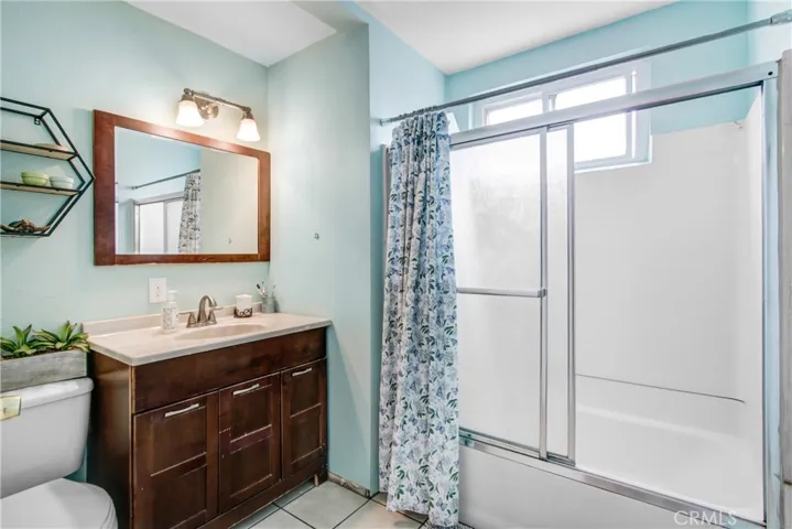 10005 Elwood Avenue, Fontana, California 92335