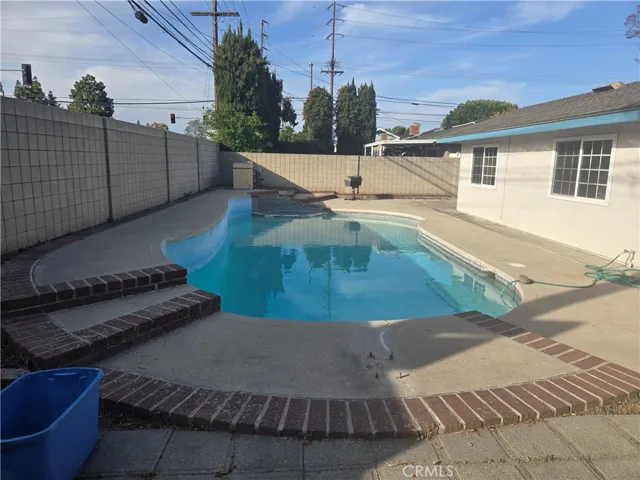 13511 Epping Way, Tustin, California 92780