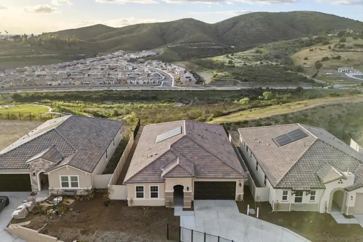 1242 Topanga Dr, San Marcos, California 92069