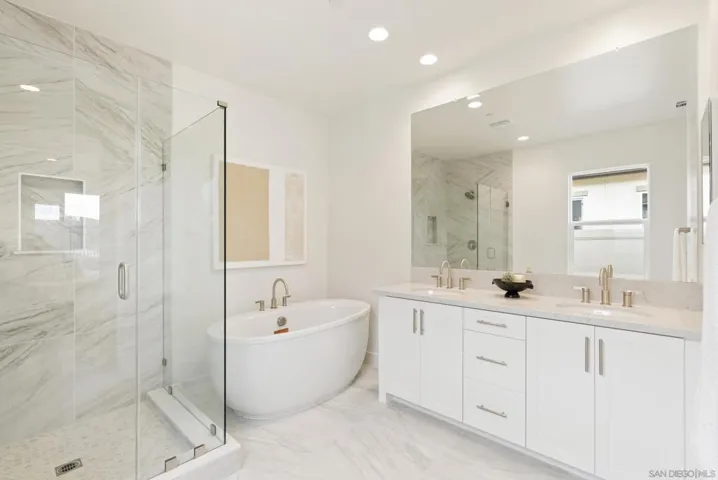 1242 Topanga Dr, San Marcos, California 92069