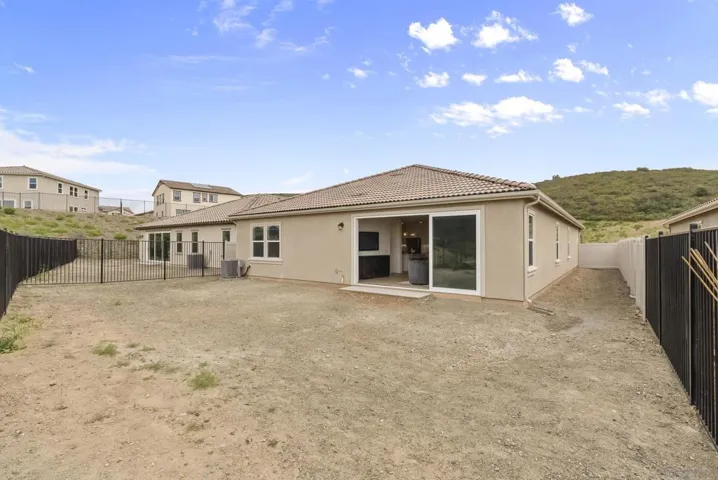 1242 Topanga Dr, San Marcos, California 92069
