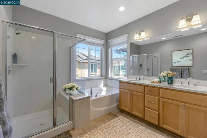 3017 Aragon Dr, Pittsburg, California 94565