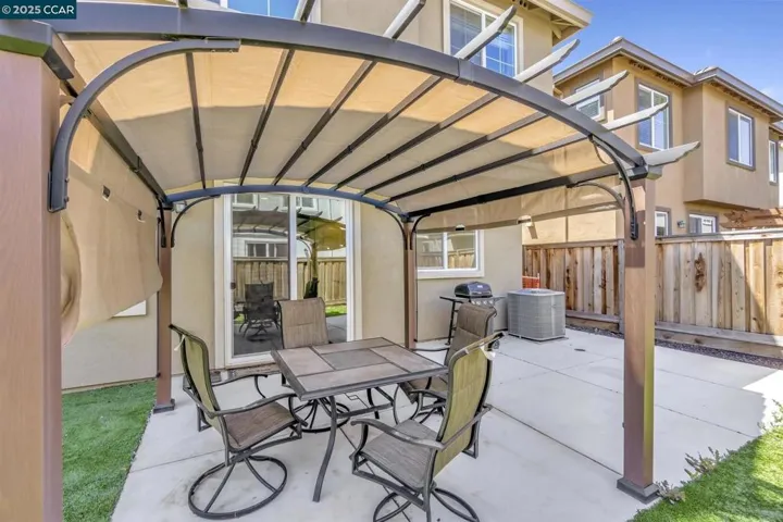 back yard pergola
