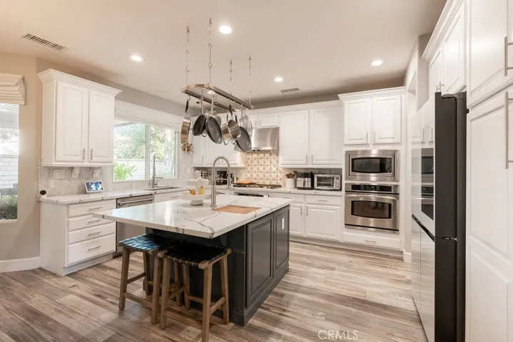 42518 Monahan Place, Murrieta, California 92562