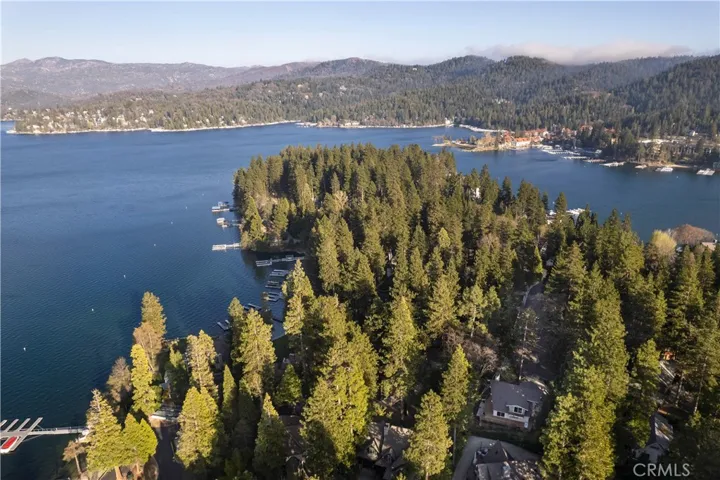 468 Sky View Ridge Drive, Lake Arrowhead, California 92352