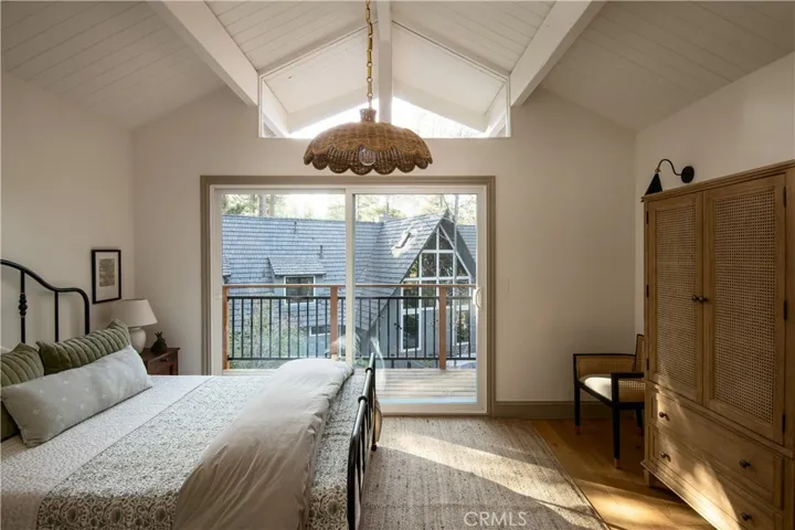 468 Sky View Ridge Drive, Lake Arrowhead, California 92352