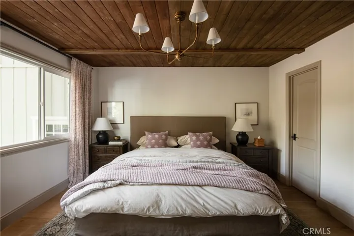 468 Sky View Ridge Drive, Lake Arrowhead, California 92352