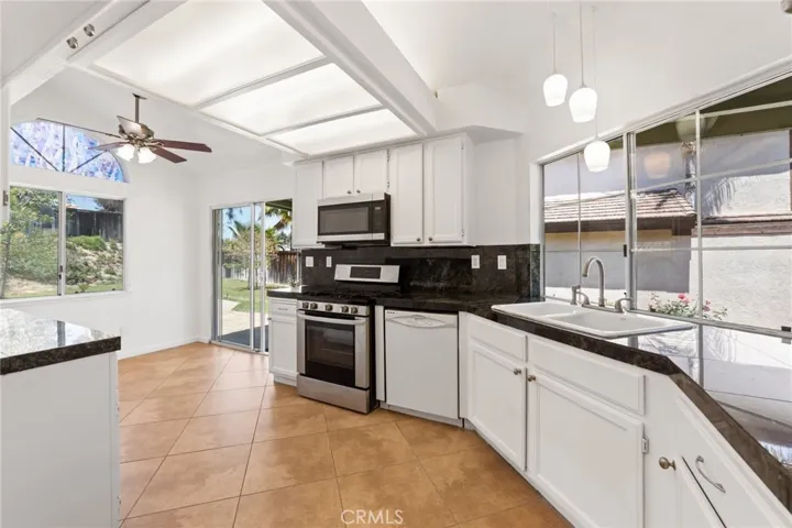 41579 Avenida De La Reina, Temecula, California 92592