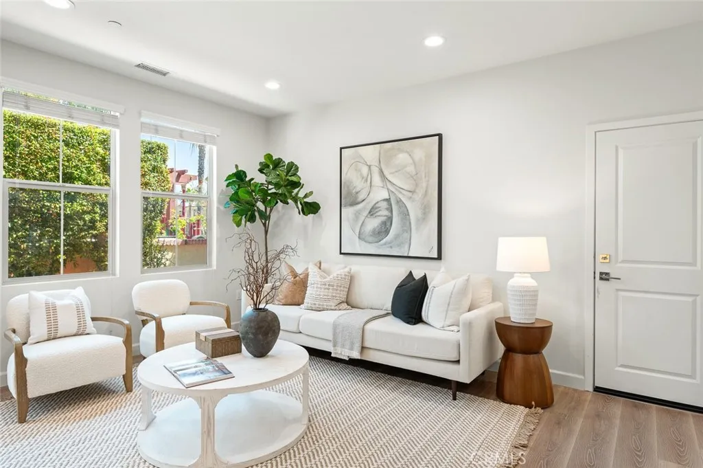 906 El Paseo, Lake Forest, California 92610 home-pic-8