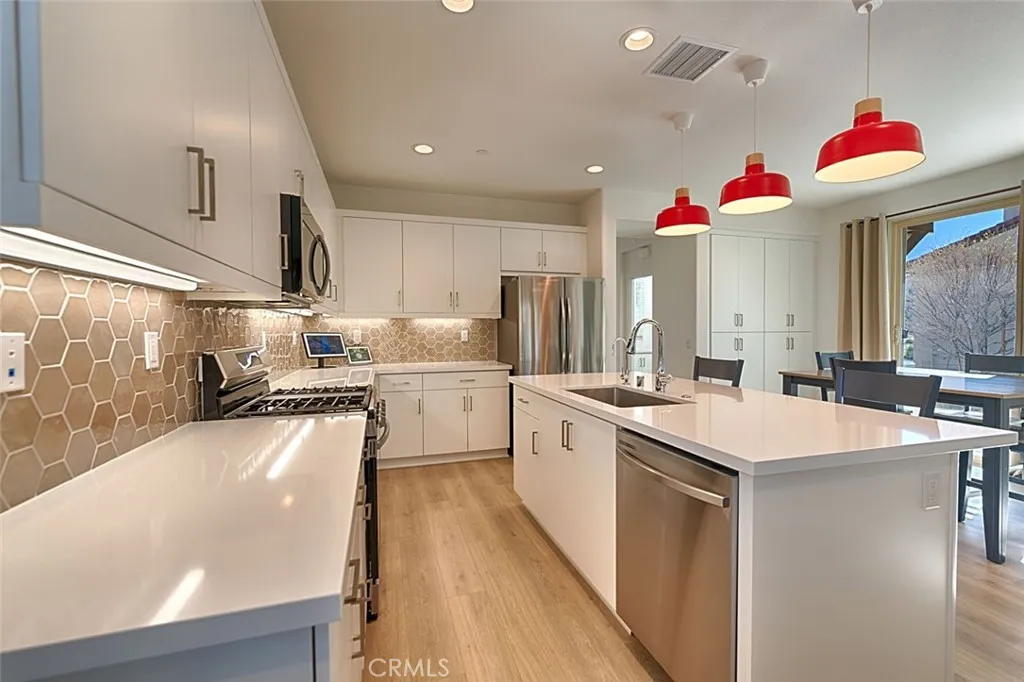 35719 Mccarthy Street, Palm Desert, California 92211 home-pic-14