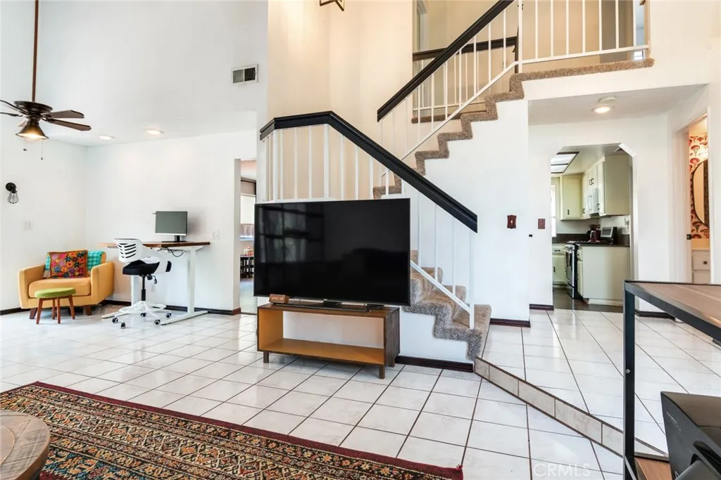 589 S Sutter Avenue, San Bernardino, California 92410 home-pic-5