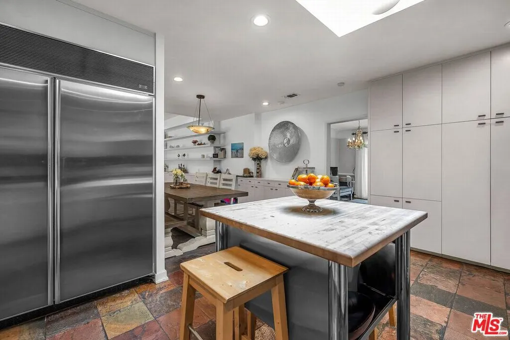 10321 Rochester Avenue, Los Angeles, California 90024 home-pic-11