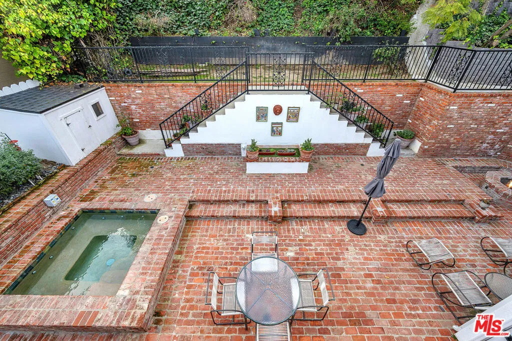 751 Westholme Avenue, Los Angeles, California 90024 home-pic-32