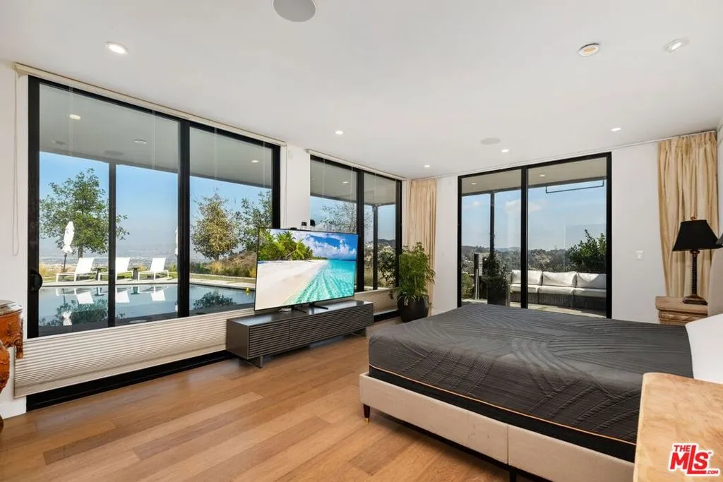 8545 Charl Lane, Los Angeles, California 90046 home-pic-24