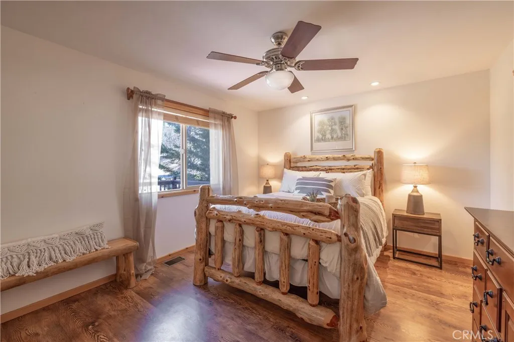 1065 S Minton Avenue, Big Bear City, California 92314 home-pic-15