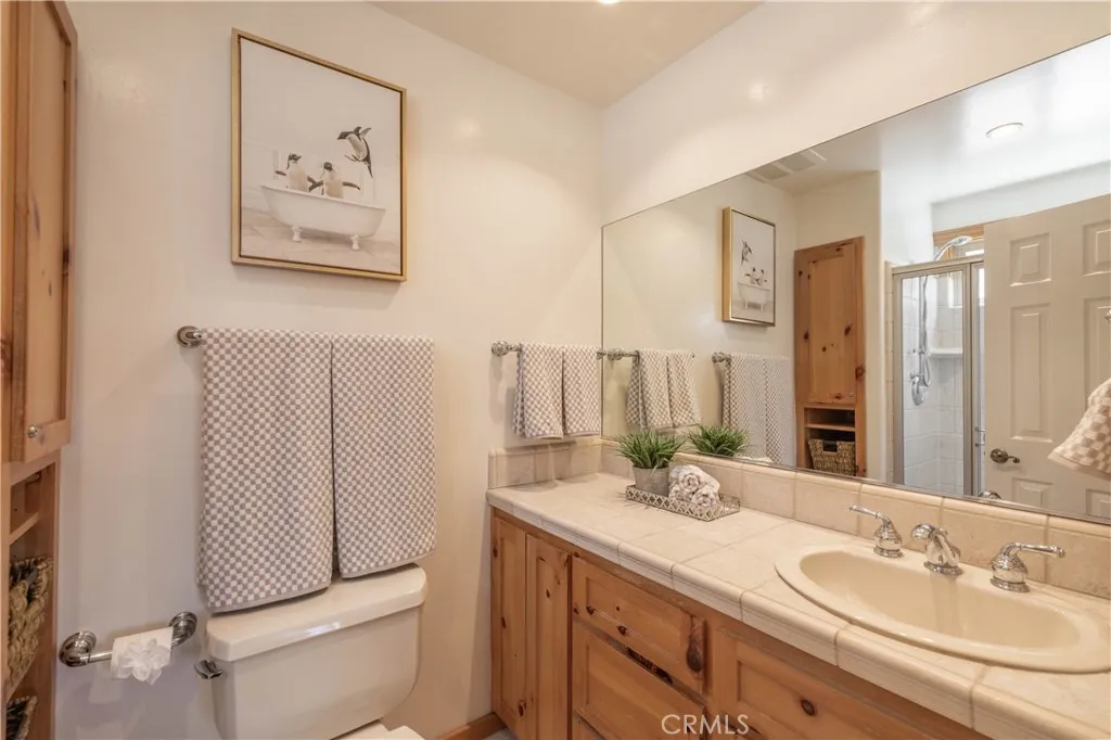 1065 S Minton Avenue, Big Bear City, California 92314 home-pic-18