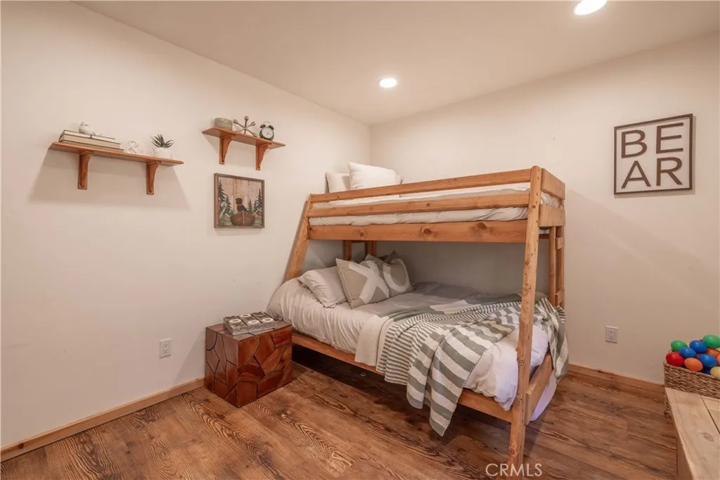 1065 S Minton Avenue, Big Bear City, California 92314 home-pic-21