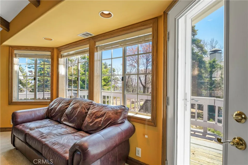 1031 Black Oaks Drive, Lake Arrowhead, California 92352 home-pic-30