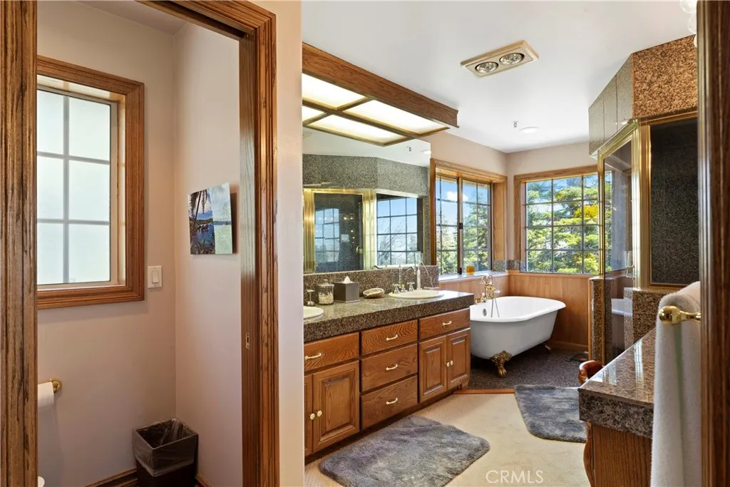 1031 Black Oaks Drive, Lake Arrowhead, California 92352 home-pic-33