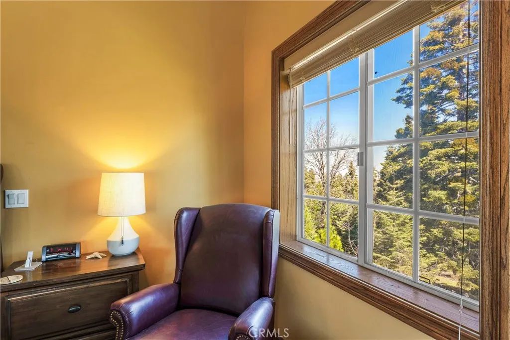 1031 Black Oaks Drive, Lake Arrowhead, California 92352 home-pic-32