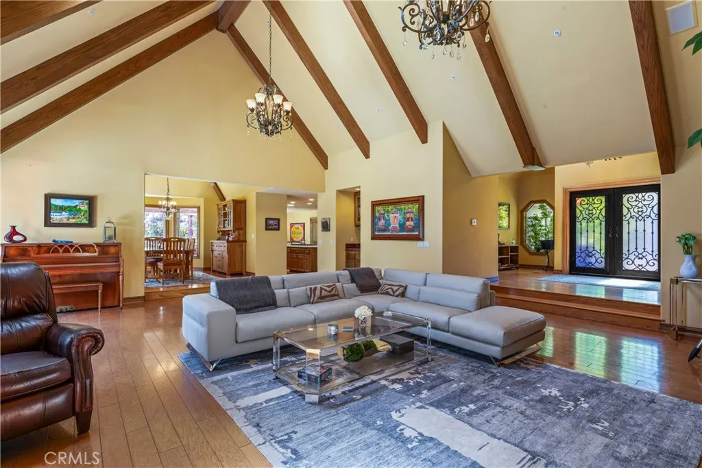1031 Black Oaks Drive, Lake Arrowhead, California 92352 home-pic-18