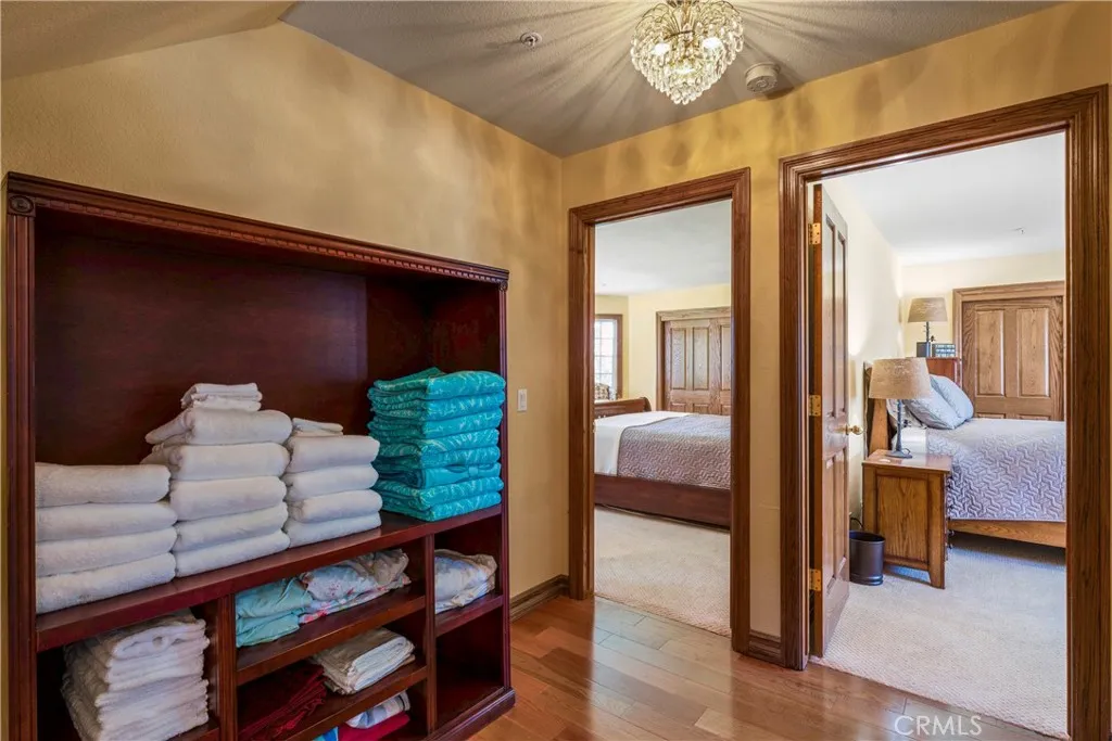1031 Black Oaks Drive, Lake Arrowhead, California 92352 home-pic-20