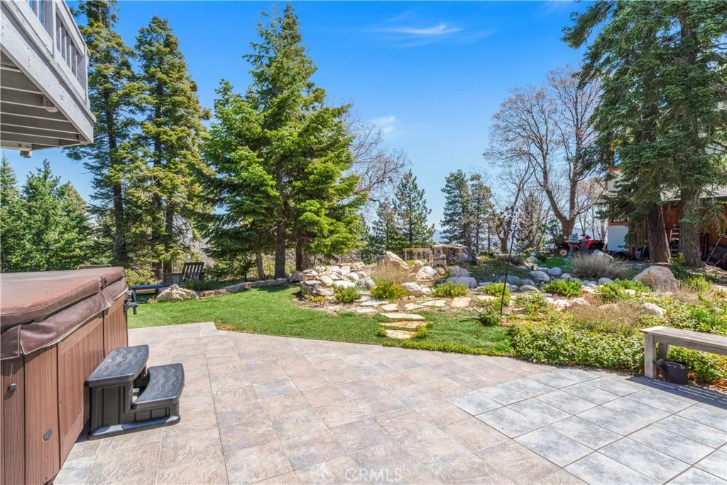 1031 Black Oaks Drive, Lake Arrowhead, California 92352 home-pic-6