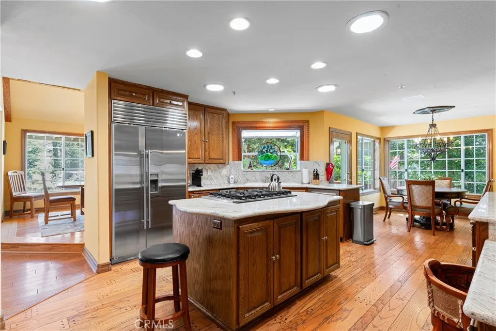 1031 Black Oaks Drive, Lake Arrowhead, California 92352 home-pic-43