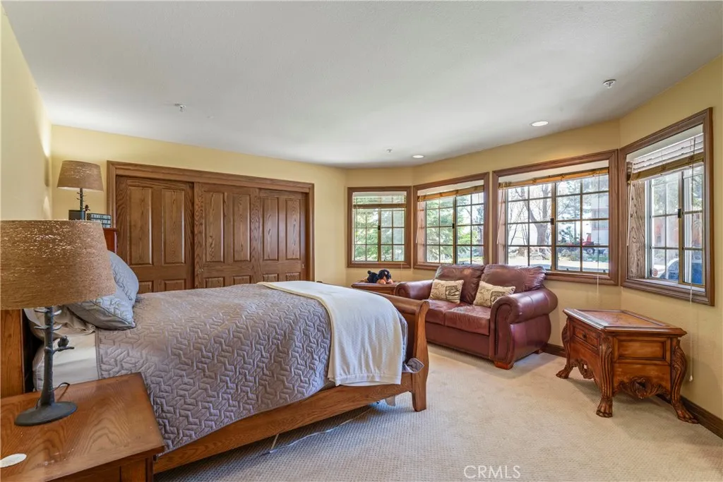 1031 Black Oaks Drive, Lake Arrowhead, California 92352 home-pic-21
