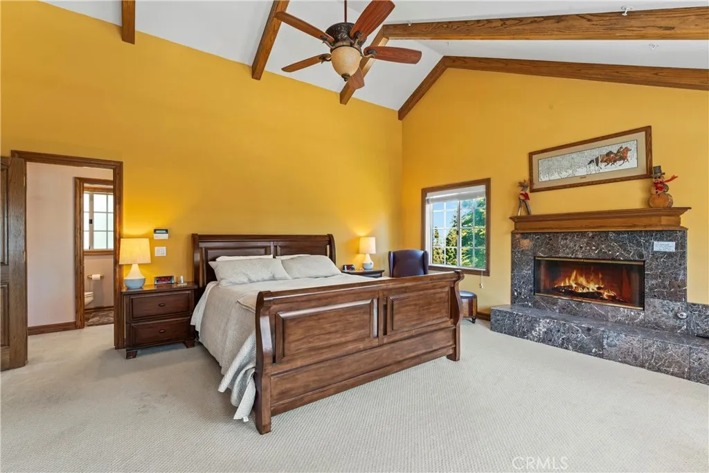 1031 Black Oaks Drive, Lake Arrowhead, California 92352 home-pic-31