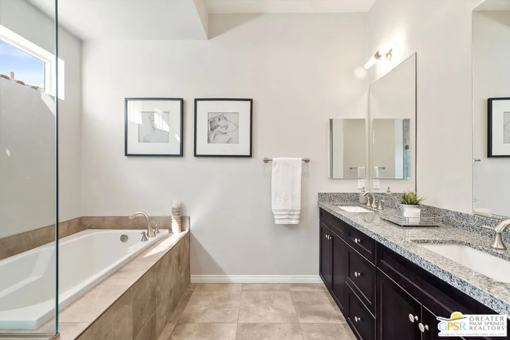 67344 Lakota Court, Cathedral City, California 92234 home-pic-21