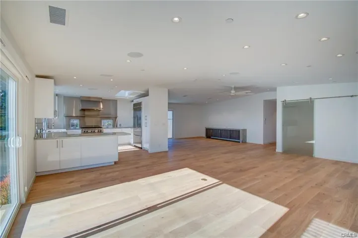 2880 Chateau Way, Laguna Beach, California 92651