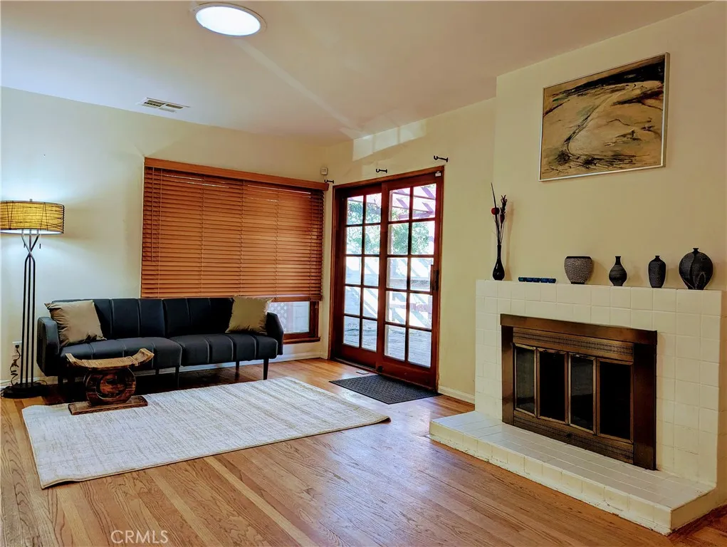 15123 Killion Street, Sherman Oaks, California 91411 home-pic-12