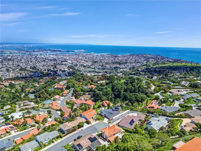 30062 Grandpoint Lane, Rancho Palos Verdes, California 90275