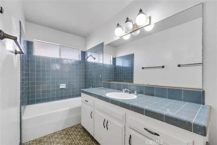 30062 Grandpoint Lane, Rancho Palos Verdes, California 90275