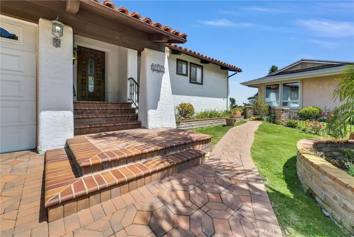 30062 Grandpoint Lane, Rancho Palos Verdes, California 90275
