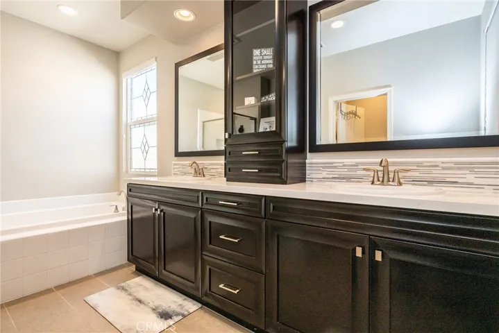32390 Magee Lane, Temecula, California 92592