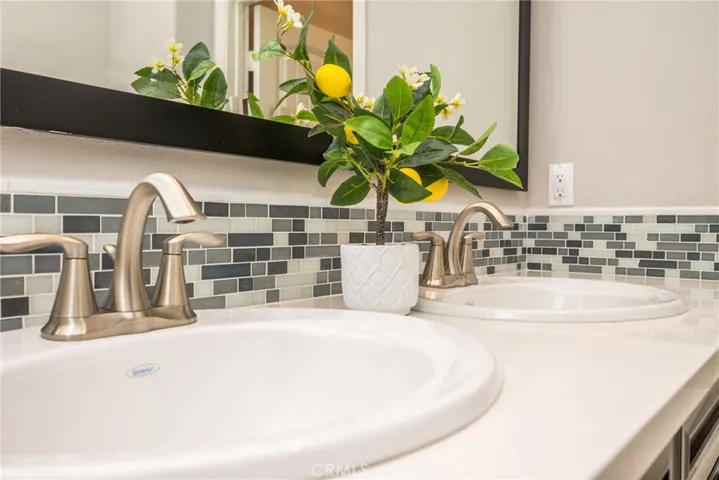 32390 Magee Lane, Temecula, California 92592