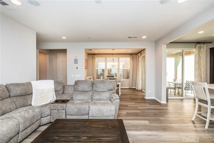 32390 Magee Lane, Temecula, California 92592