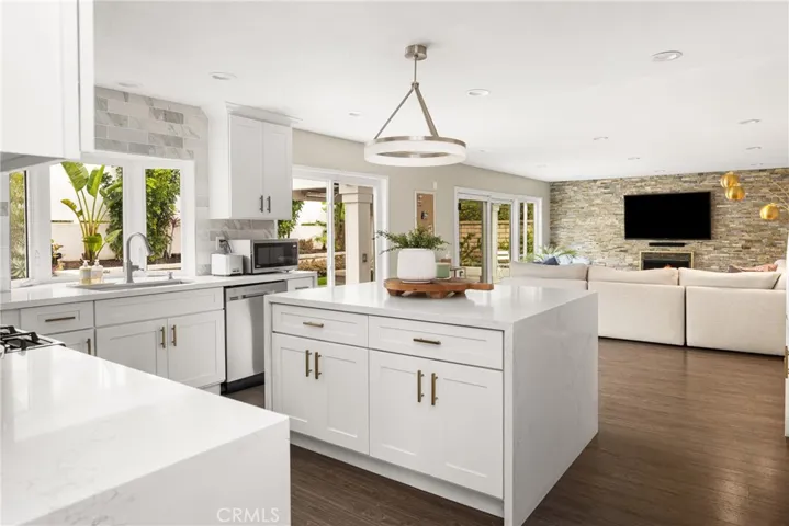 342 S Silverbrook Dr., Anaheim Hills, California 92807