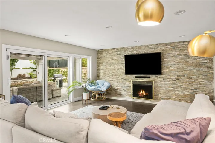342 S Silverbrook Dr., Anaheim Hills, California 92807
