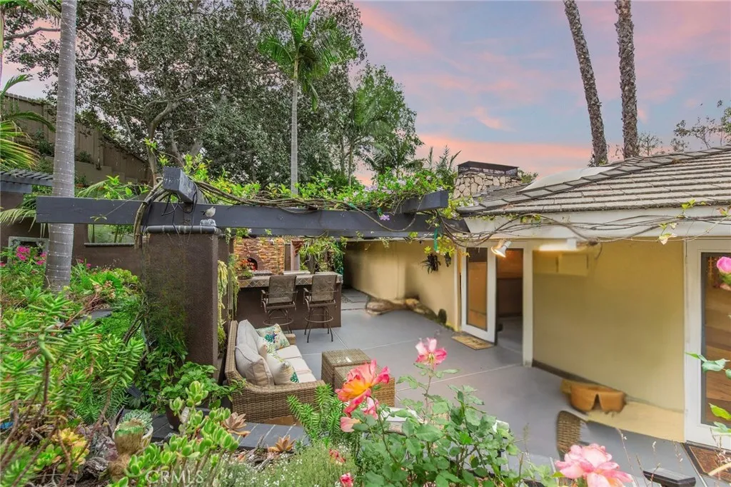 9885 Deerhaven Drive, North Tustin, California 92705 home-pic-22